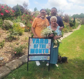 East Liverpool-Calcutta Garden Club Yard of the Month